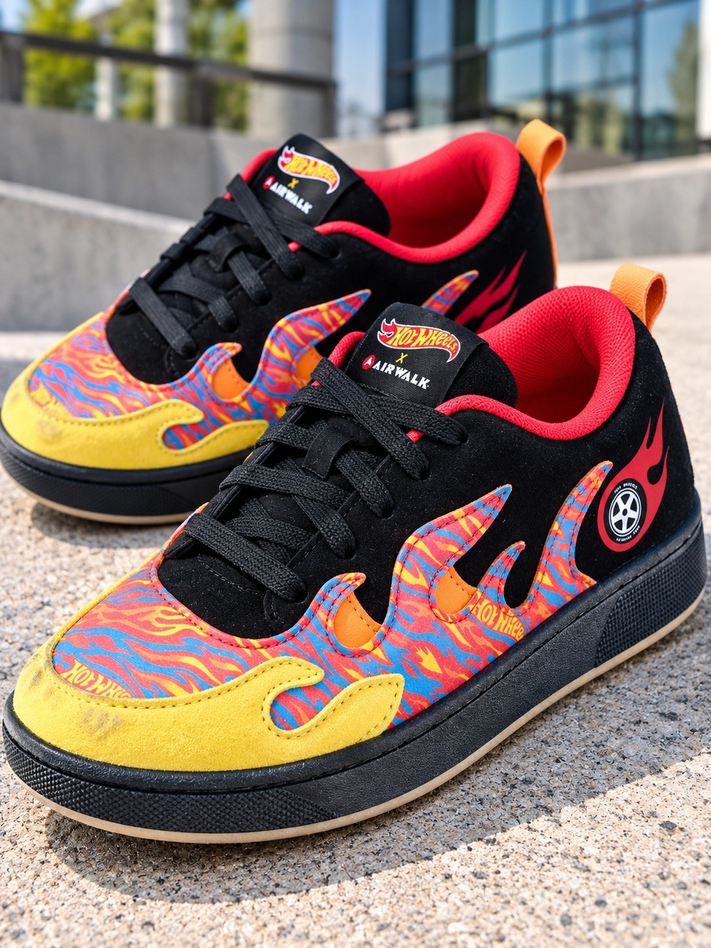 Hot Wheels x Airwalk Classic 2.0 Flame Sneakers Boys Size 4 New